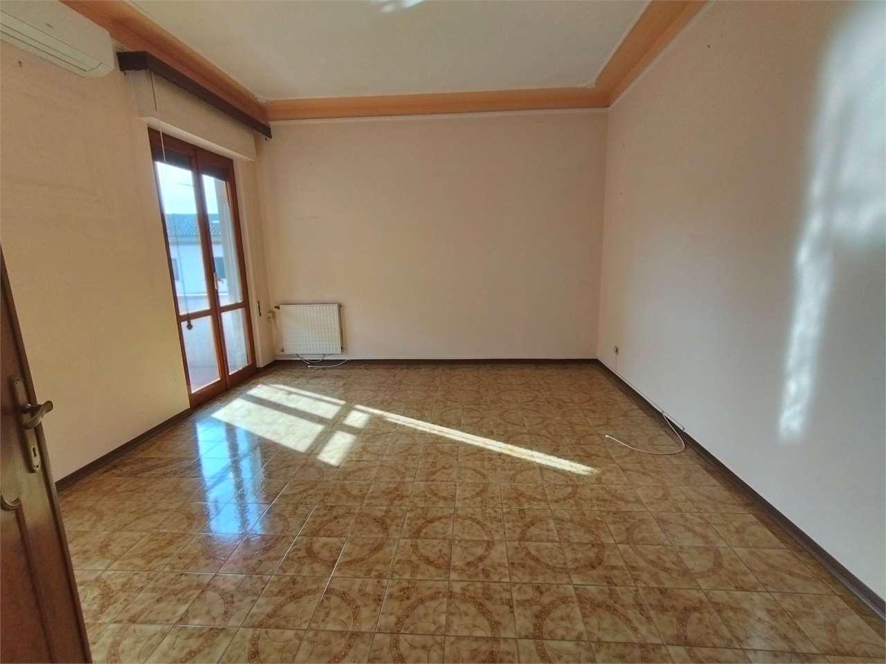 appartamento in vendita a Luni in zona Casano