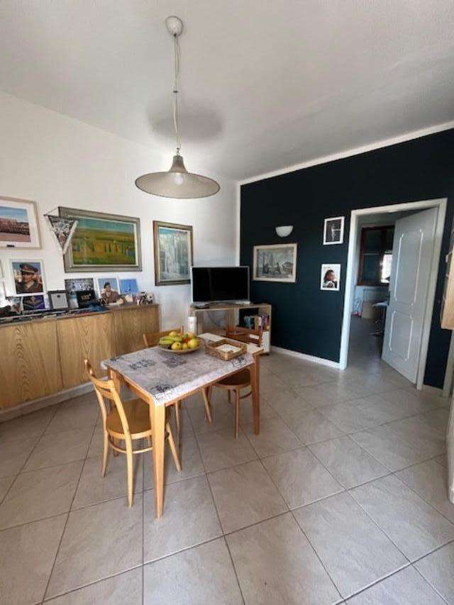 appartamento in vendita a Luni in zona Isola