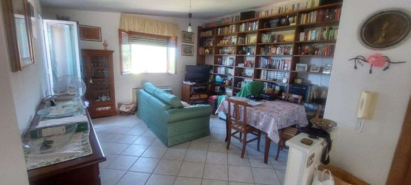 appartamento in vendita a Luni