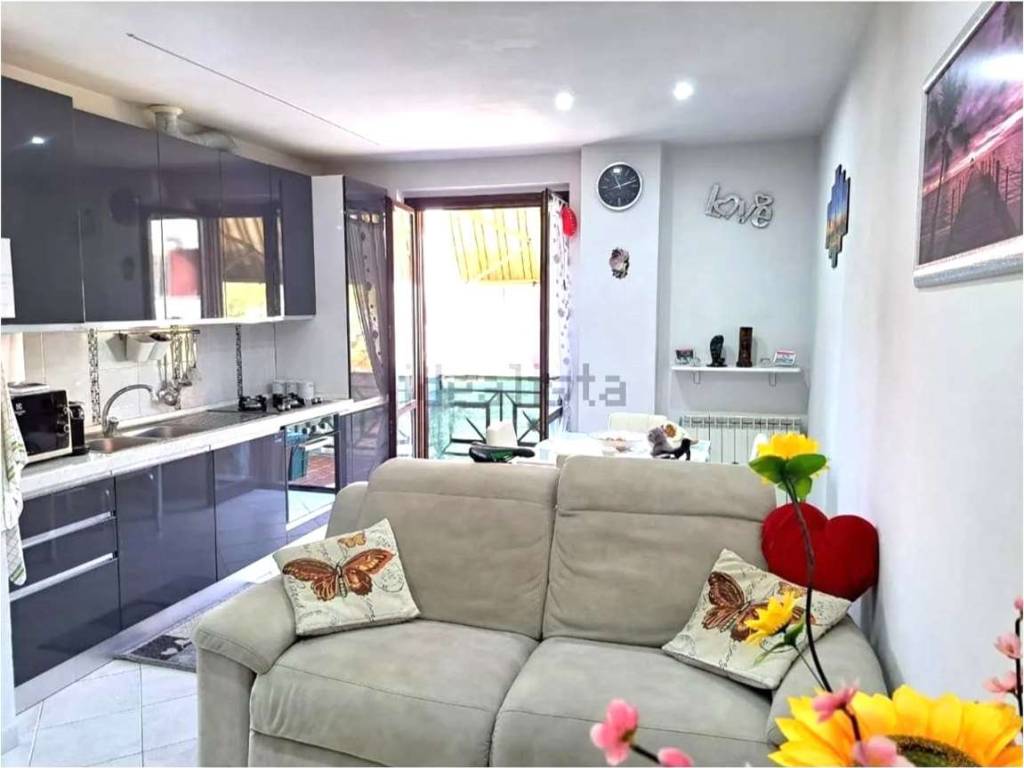 appartamento in vendita a Luni