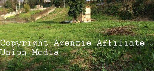 casa indipendente in vendita a Luni