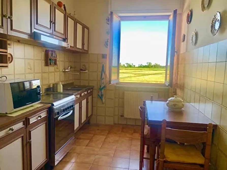 appartamento in vendita a Luni