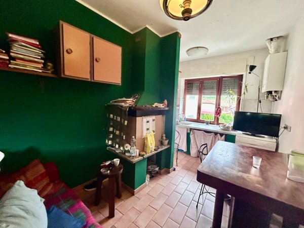 casa semindipendente in vendita a Luni in zona Casano