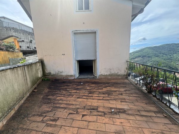 appartamento in vendita a Luni