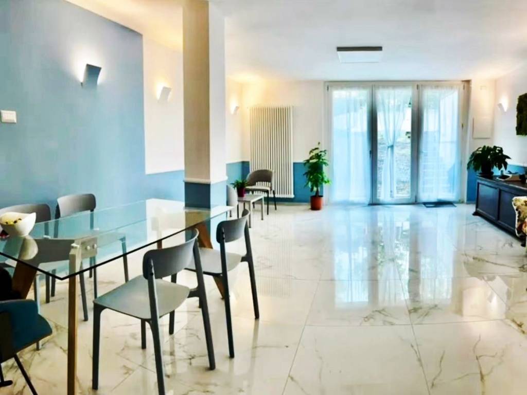 casa indipendente in vendita a Luni in zona Dogana