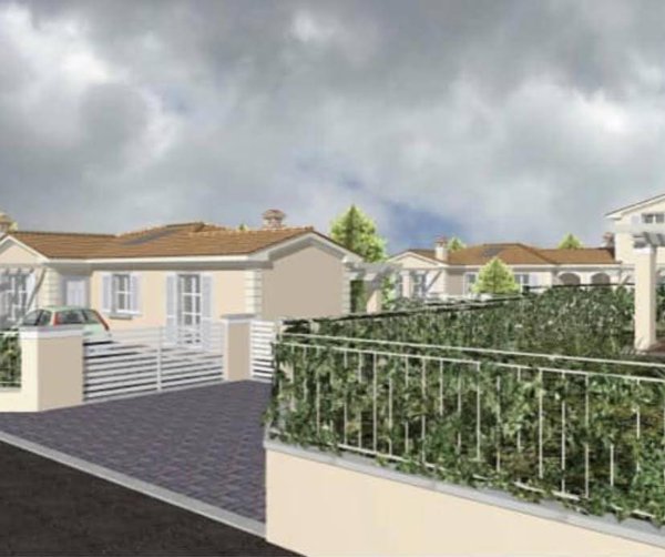casa indipendente in vendita a Luni