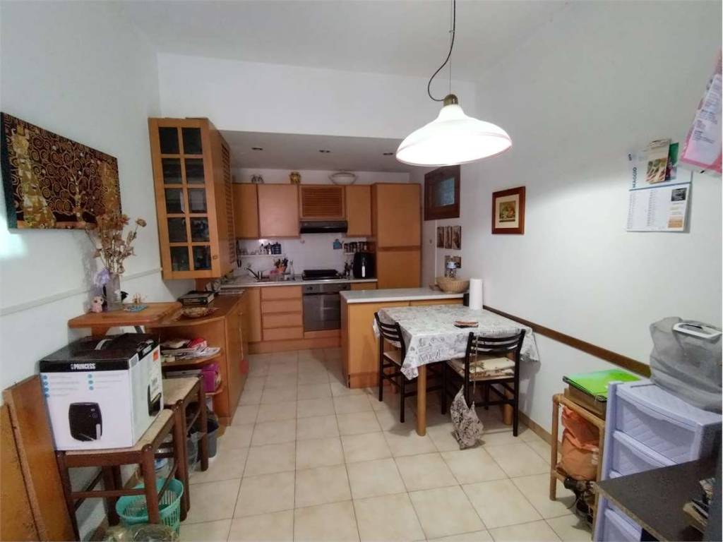 casa indipendente in vendita a Luni in zona Nicola