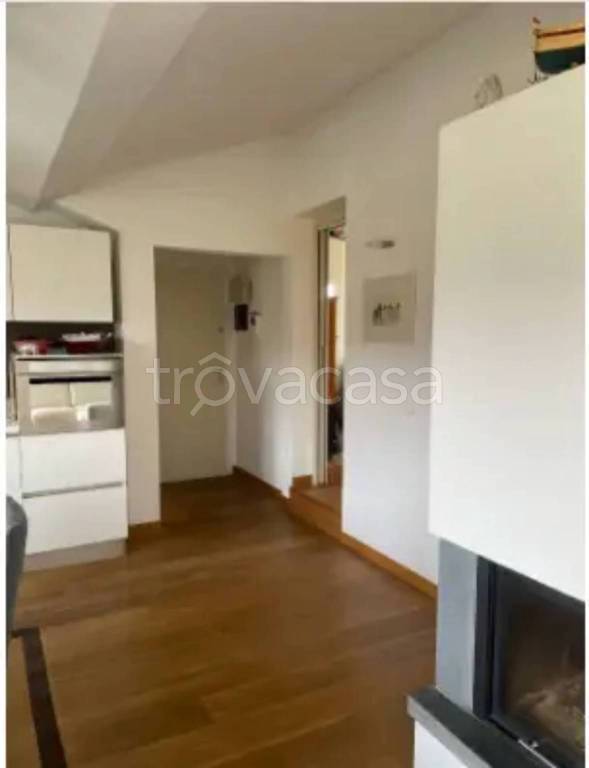 appartamento in vendita a Luni in zona Dogana