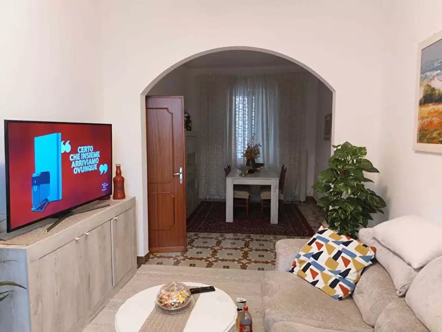 casa indipendente in vendita a Luni in zona Isola