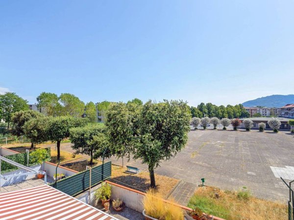 appartamento in vendita a Luni