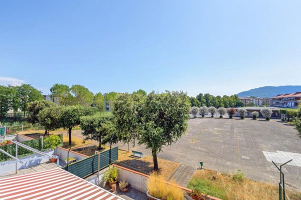 appartamento in vendita a Luni