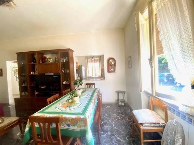 casa indipendente in vendita a Luni in zona Casano