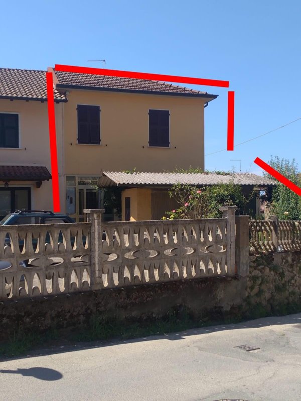 casa indipendente in vendita a Luni in zona Casano