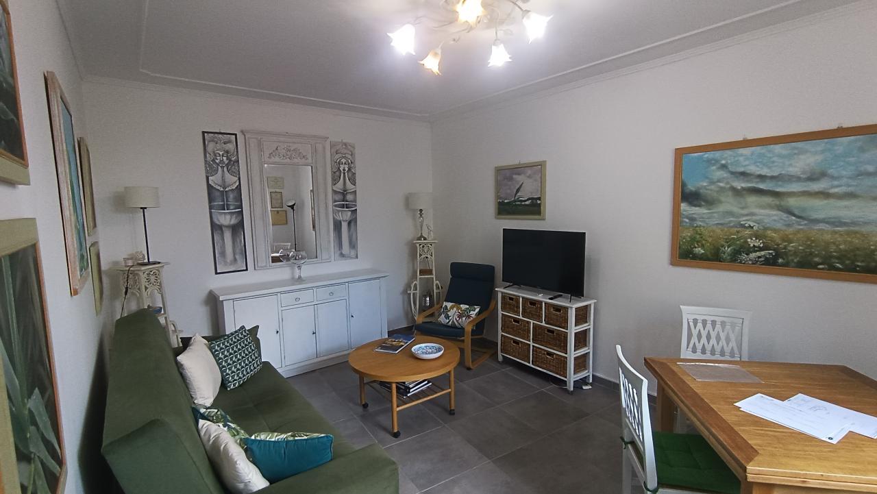casa indipendente in vendita a Luni in zona Isola
