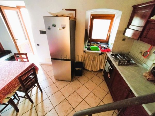 appartamento in vendita a Luni in zona Nicola