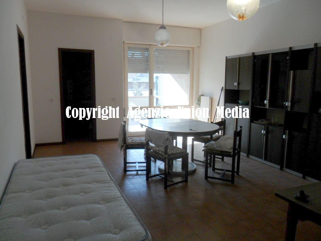 appartamento in vendita a Luni