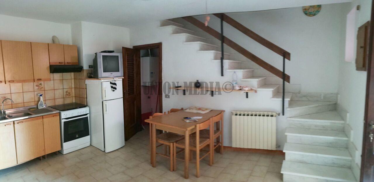 appartamento in vendita a Luni in zona Nicola