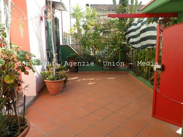 appartamento in vendita a Luni in zona Isola