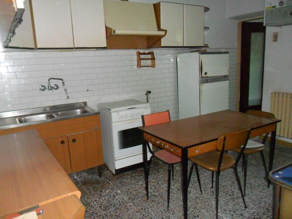 appartamento in vendita a Luni