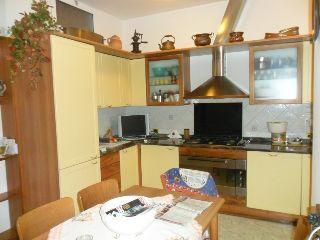 appartamento in vendita a Luni