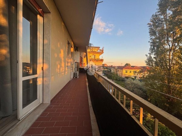 appartamento in vendita a Luni