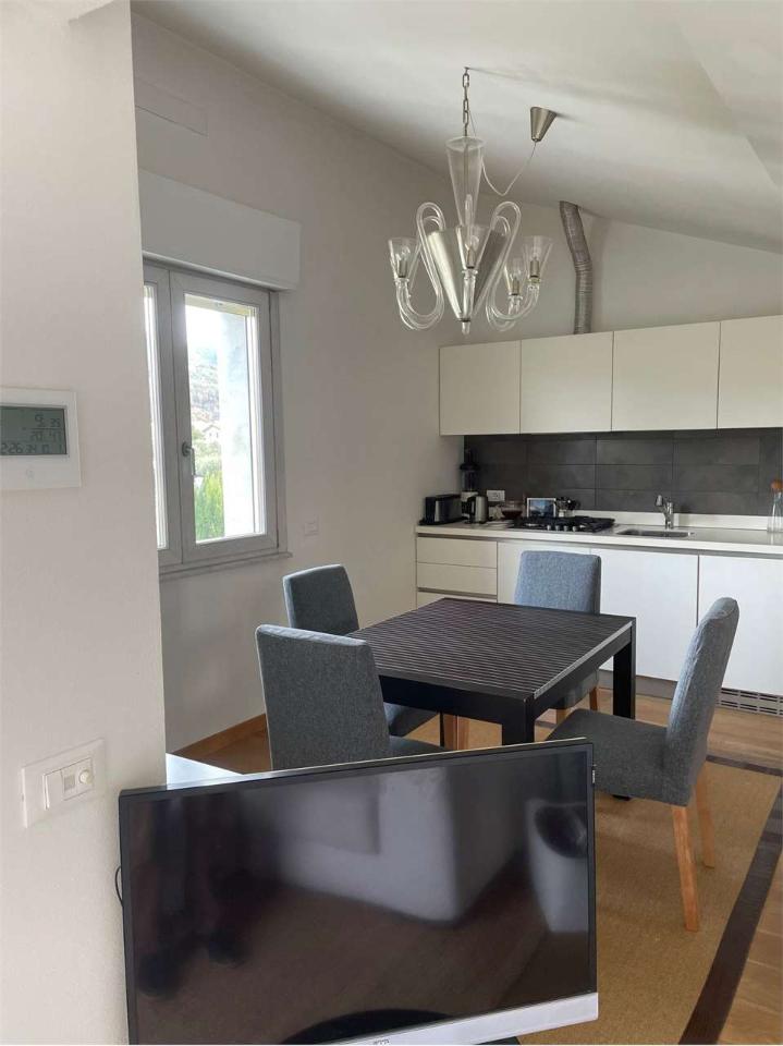 appartamento in vendita a Luni in zona Casano