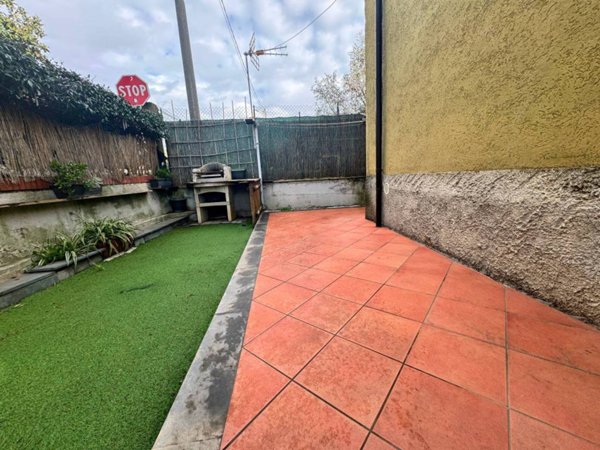 appartamento in vendita a Luni in zona Casano