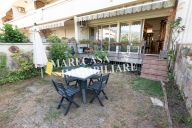 casa indipendente in vendita a Luni in zona Dogana