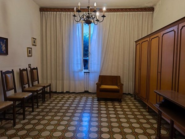 casa indipendente in vendita a Luni in zona Isola