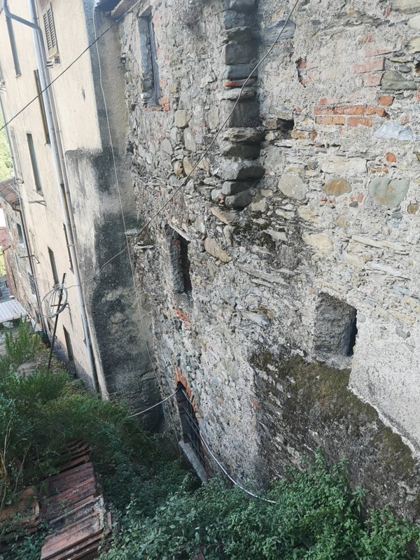 casale in vendita a Luni