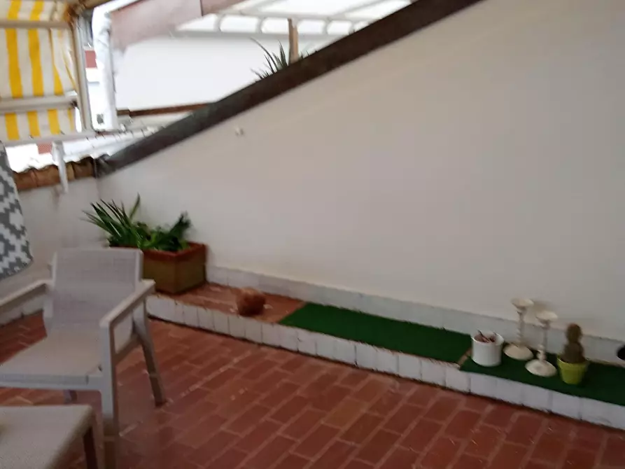 casa indipendente in vendita a Luni