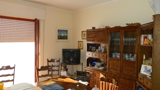 casa indipendente in vendita a Luni