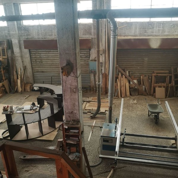 capannone in vendita a Luni