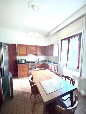 casa indipendente in vendita a Luni in zona Casano