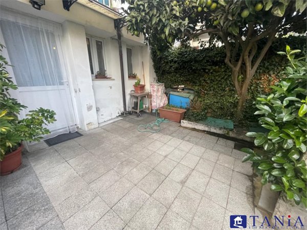 casa indipendente in vendita a Luni in zona Casano