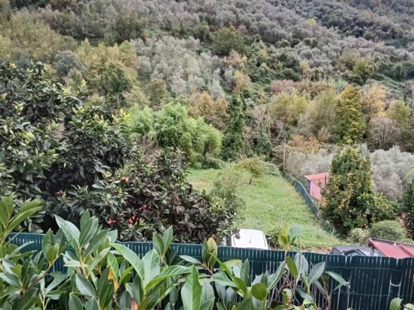 casa indipendente in vendita a Luni in zona Casano