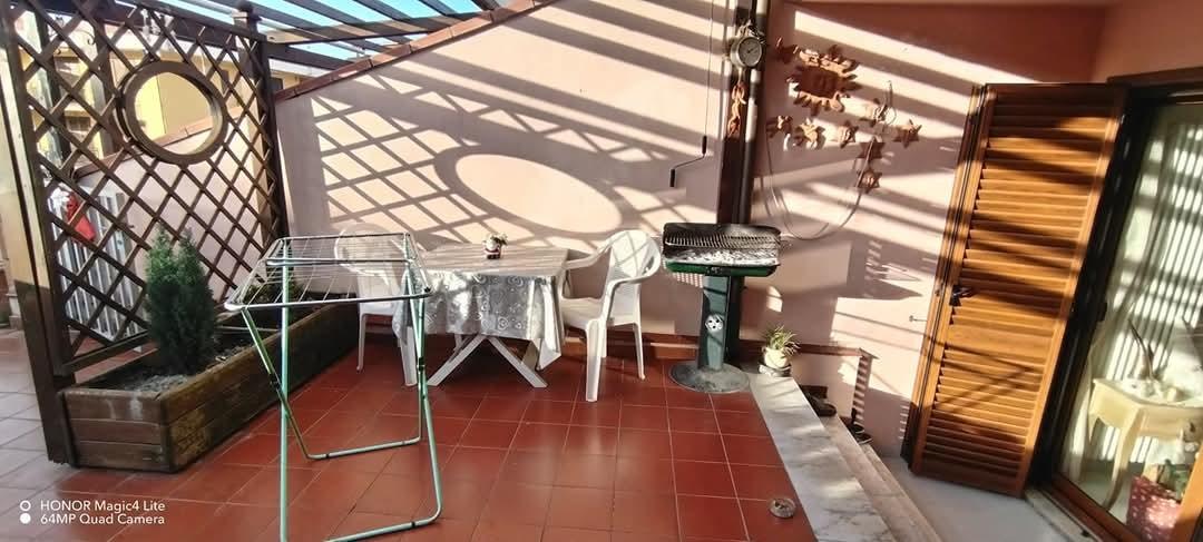 appartamento in vendita a Luni