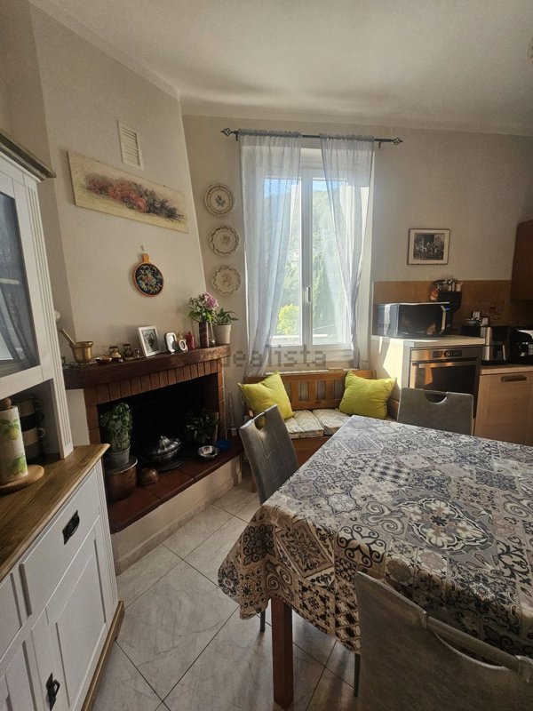 appartamento in vendita a Luni in zona Casano