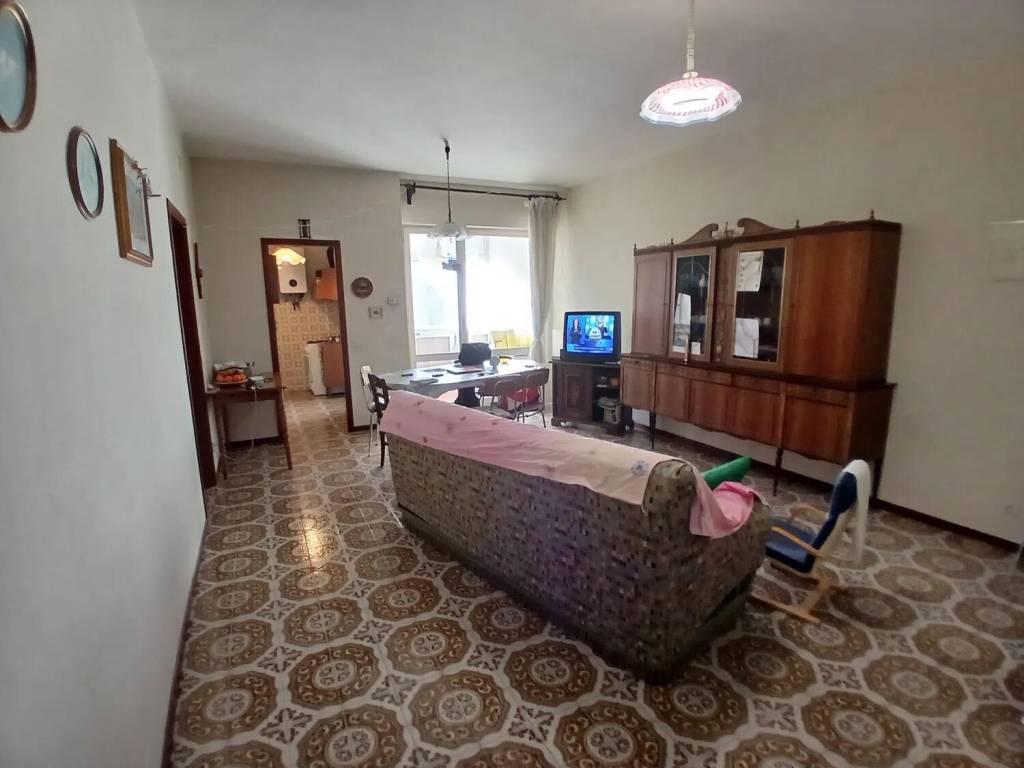 appartamento in vendita a Luni