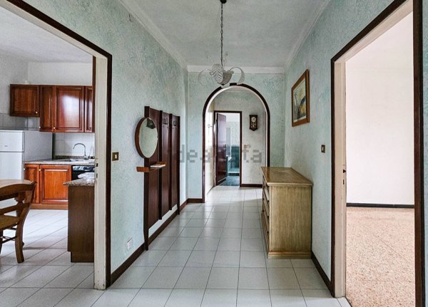 appartamento in vendita a Luni