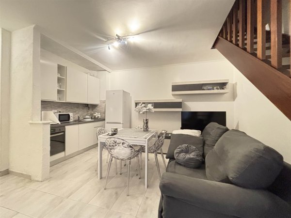 appartamento in vendita a Luni