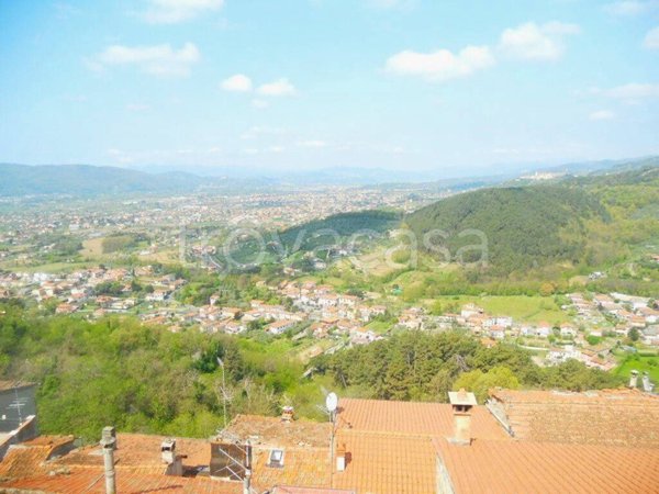 appartamento in vendita a Luni in zona Nicola