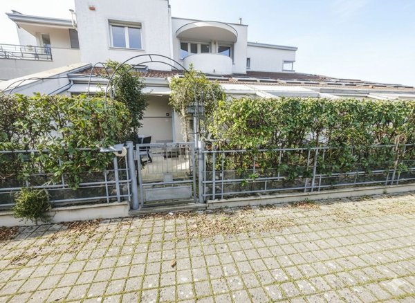 appartamento in vendita a Luni