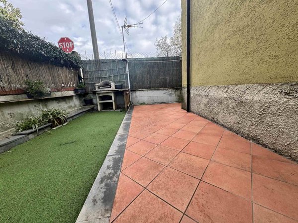 appartamento in vendita a Luni in zona Dogana