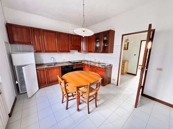 appartamento in vendita a Luni