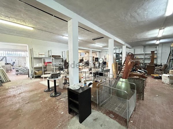 ufficio in vendita a Luni in zona Casano