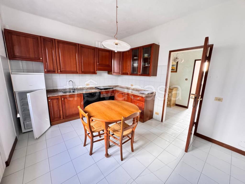 appartamento in vendita a Luni