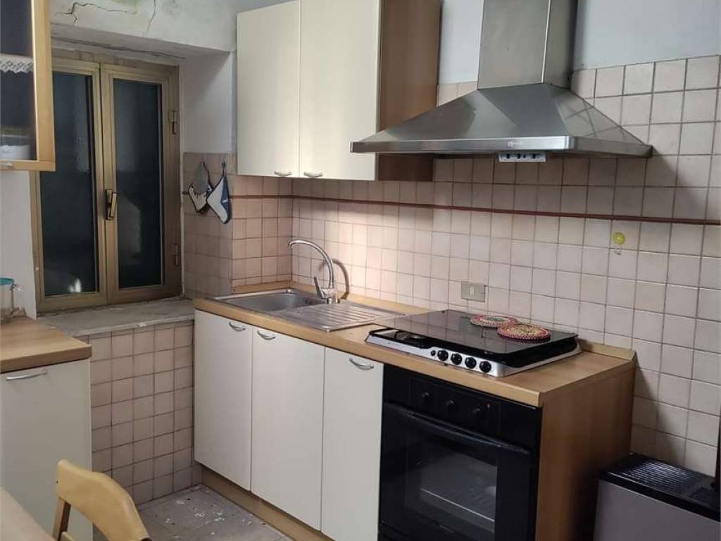 appartamento in vendita a Luni in zona Casano