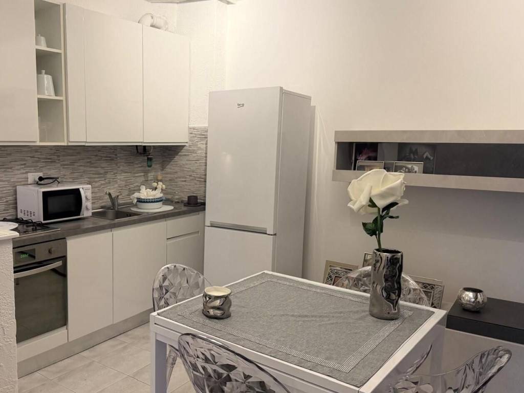 casa indipendente in vendita a Luni