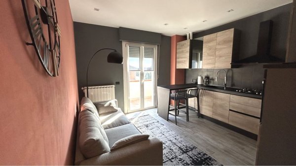 appartamento in vendita a Luni in zona Isola